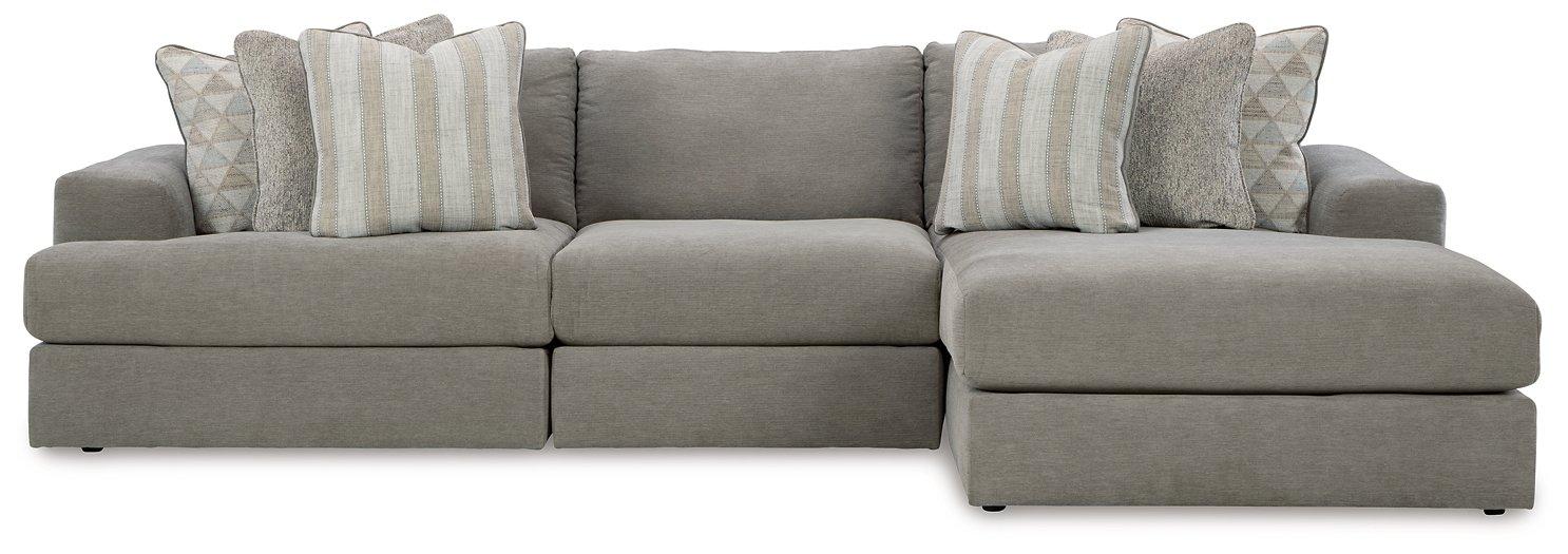 Avaliyah Sectional with Chaise